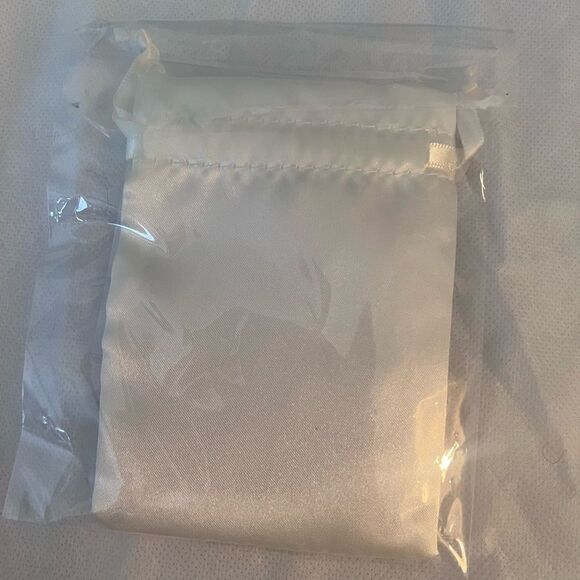 Wanderlust+Co Multi Link Anchor Chain Bracelet - NWT - Picture 7 of 7